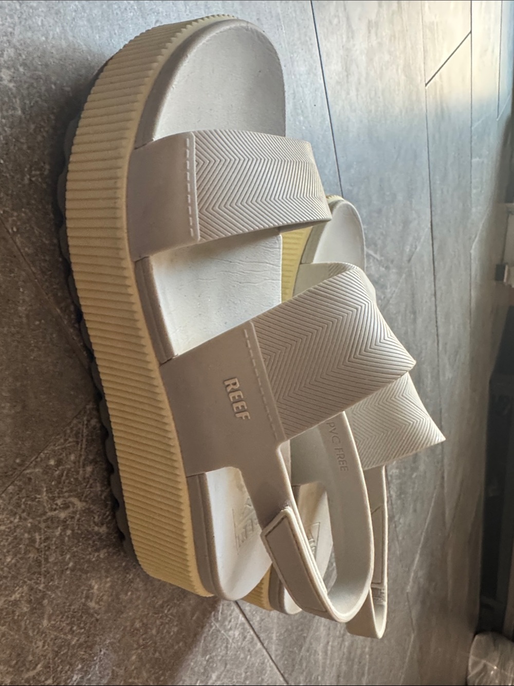 Reef Women's Grey and Cream Platform Slide Sandals - Picture 2 of 5